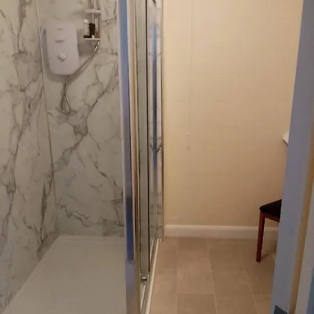 Black Lion 3* Scarborough