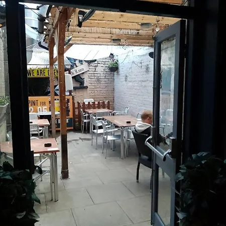 Black Lion 3* Scarborough