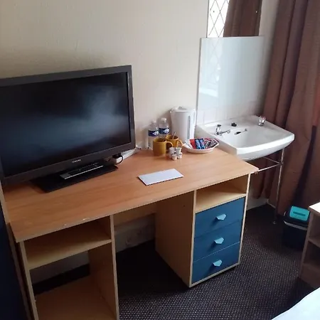 Otel Black Lion 3*