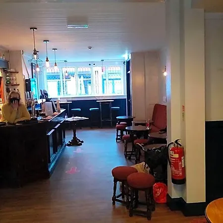 Black Lion 3* Scarborough