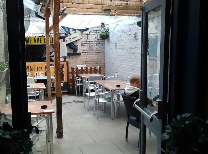 Black Lion 3* Scarborough